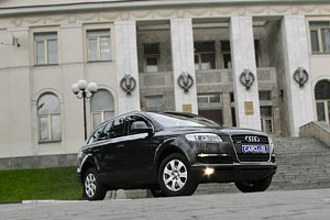 Audi Q7: Еще один очень, очень, очень хороший стейк